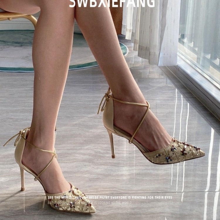 Women's Embroidered Classy Golden Wedding Pointed Toe Beautiful Chinese Heels