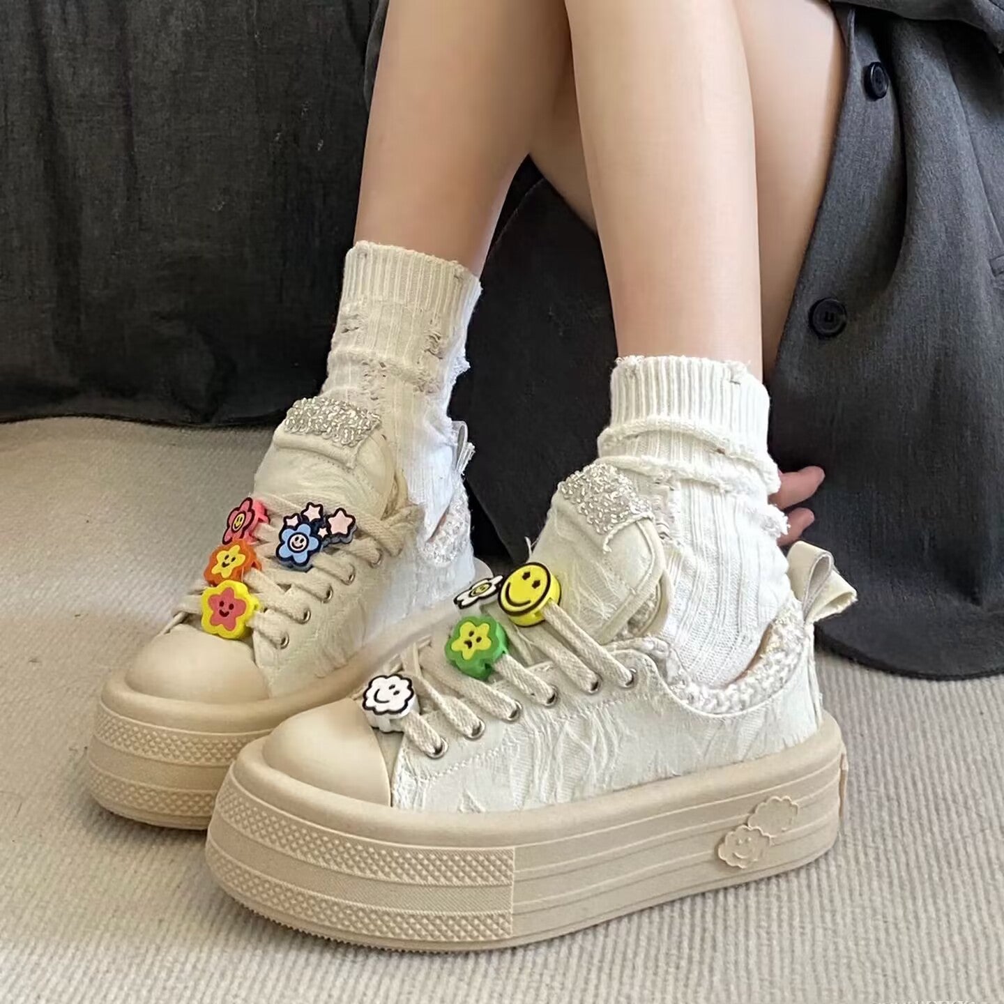 Platform Thick-soled Cartoon Smiley Face Decorative Sequins Versatile Women's Casual Shoes