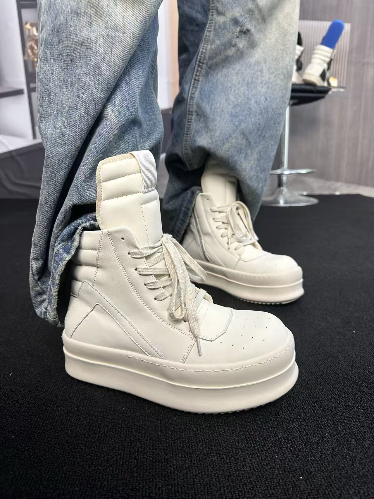 Men's Inverted Triangle Black White Personalized Thick Bottom Thickened Hight Boots