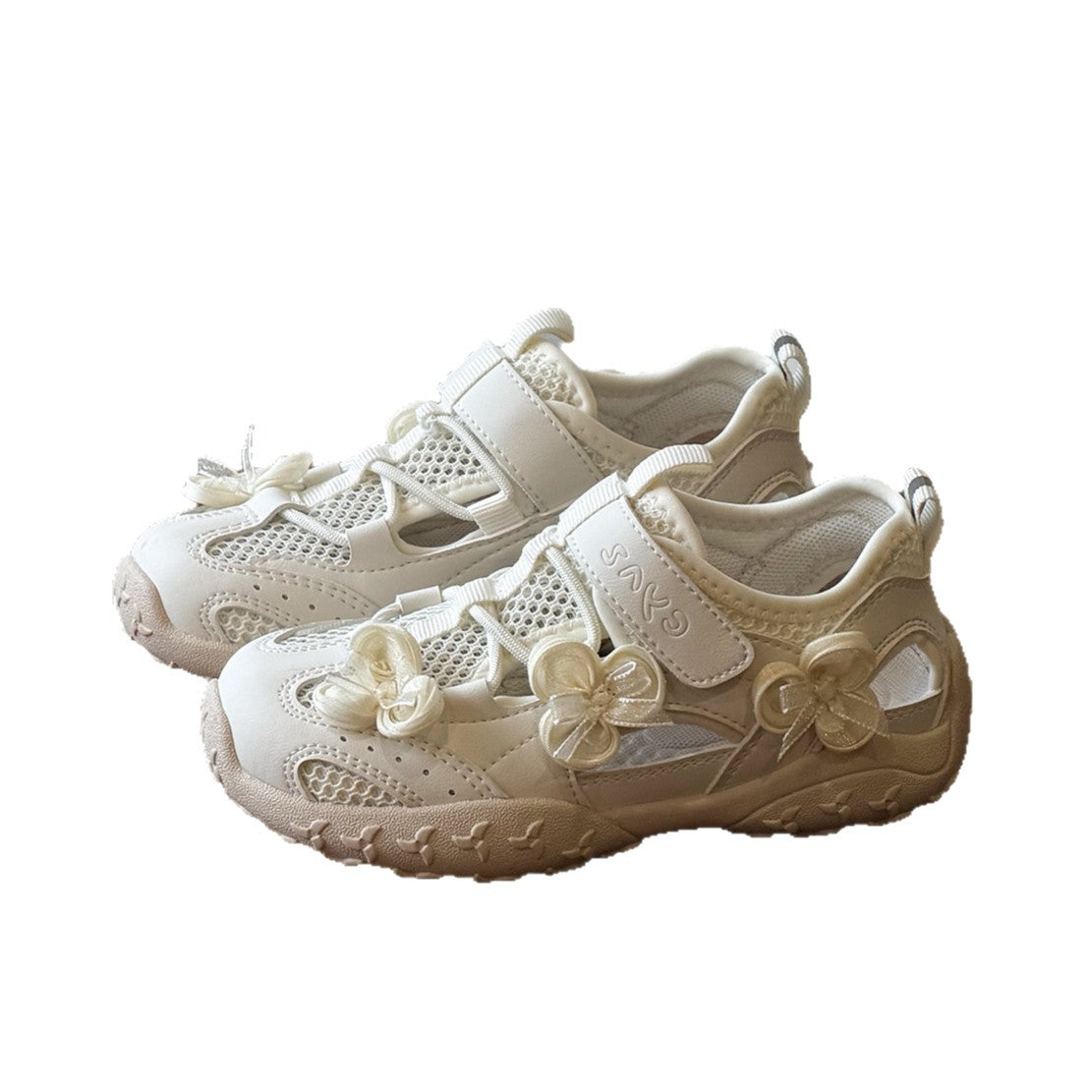Children's Korean Style Hollow Flower For Middle Children's Sports Shoes