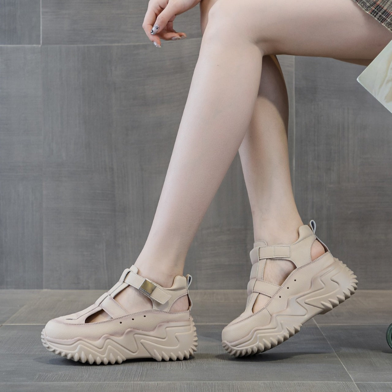 Women's Live Sports Summer Breathable Hollow Dad Sandals