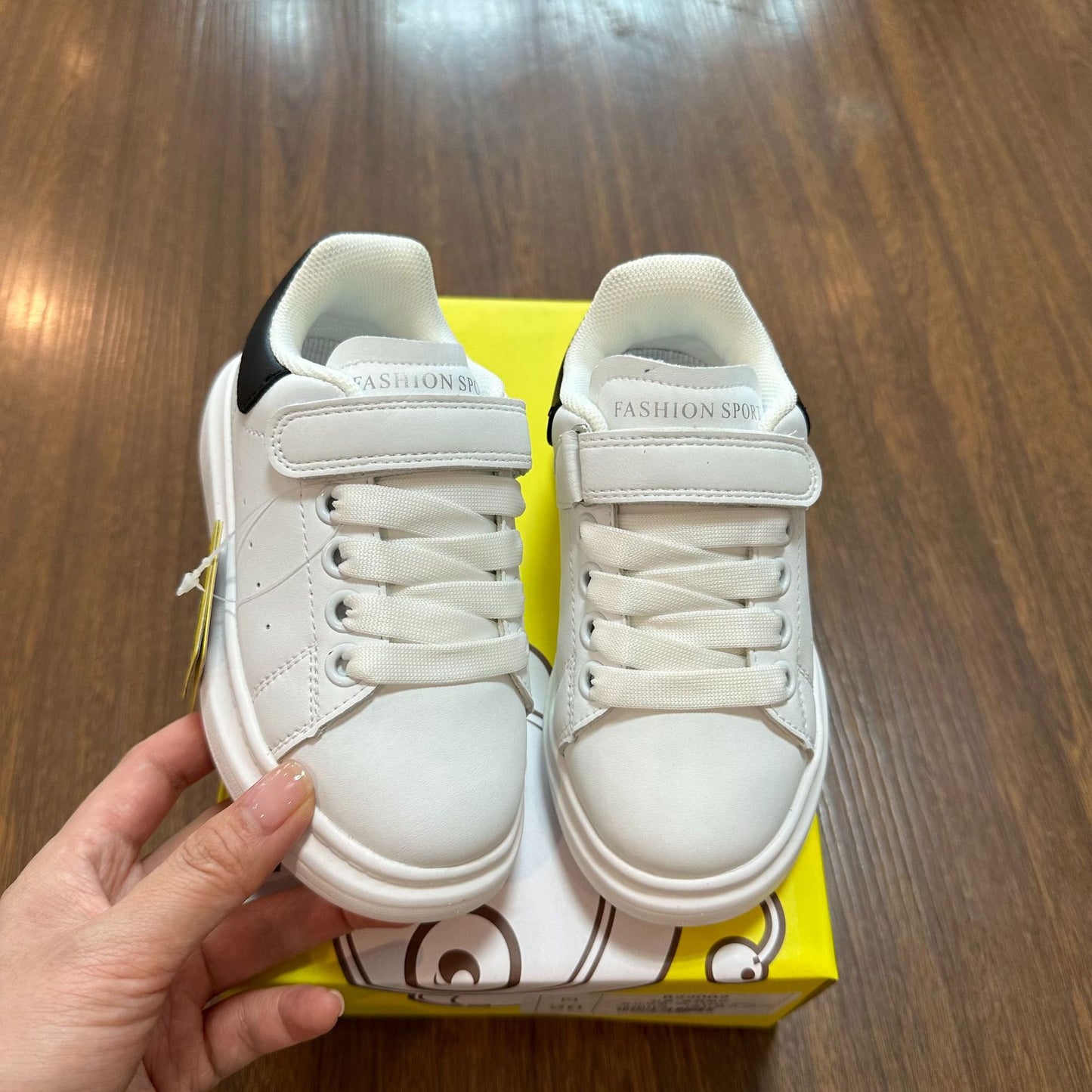 Children's Clearance Sale White Boys Performance Sneakers