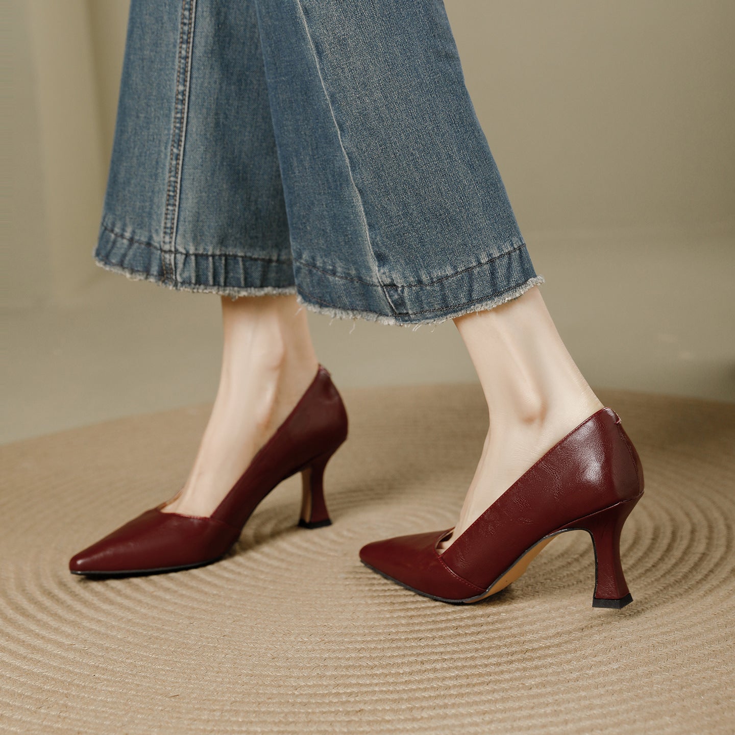 High Temperamental Minority Stiletto Soft Commute Pumps Not Tired Heels