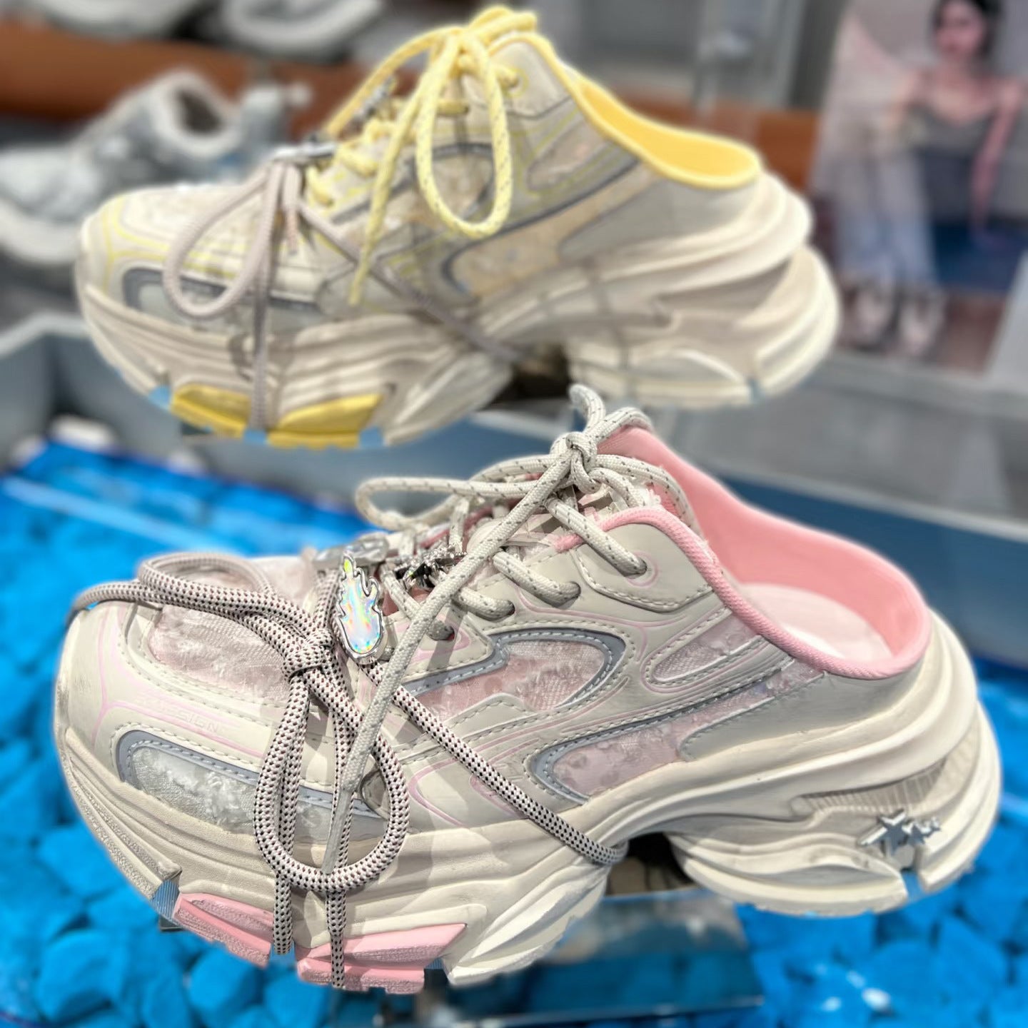 Cool European Goods Niche Mesh Surface Sneakers