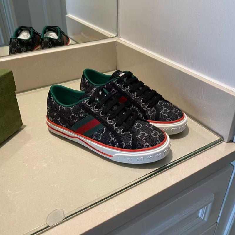 Women's Presbyopic Spring Thin Vintage Embroidered Lovers Sneakers