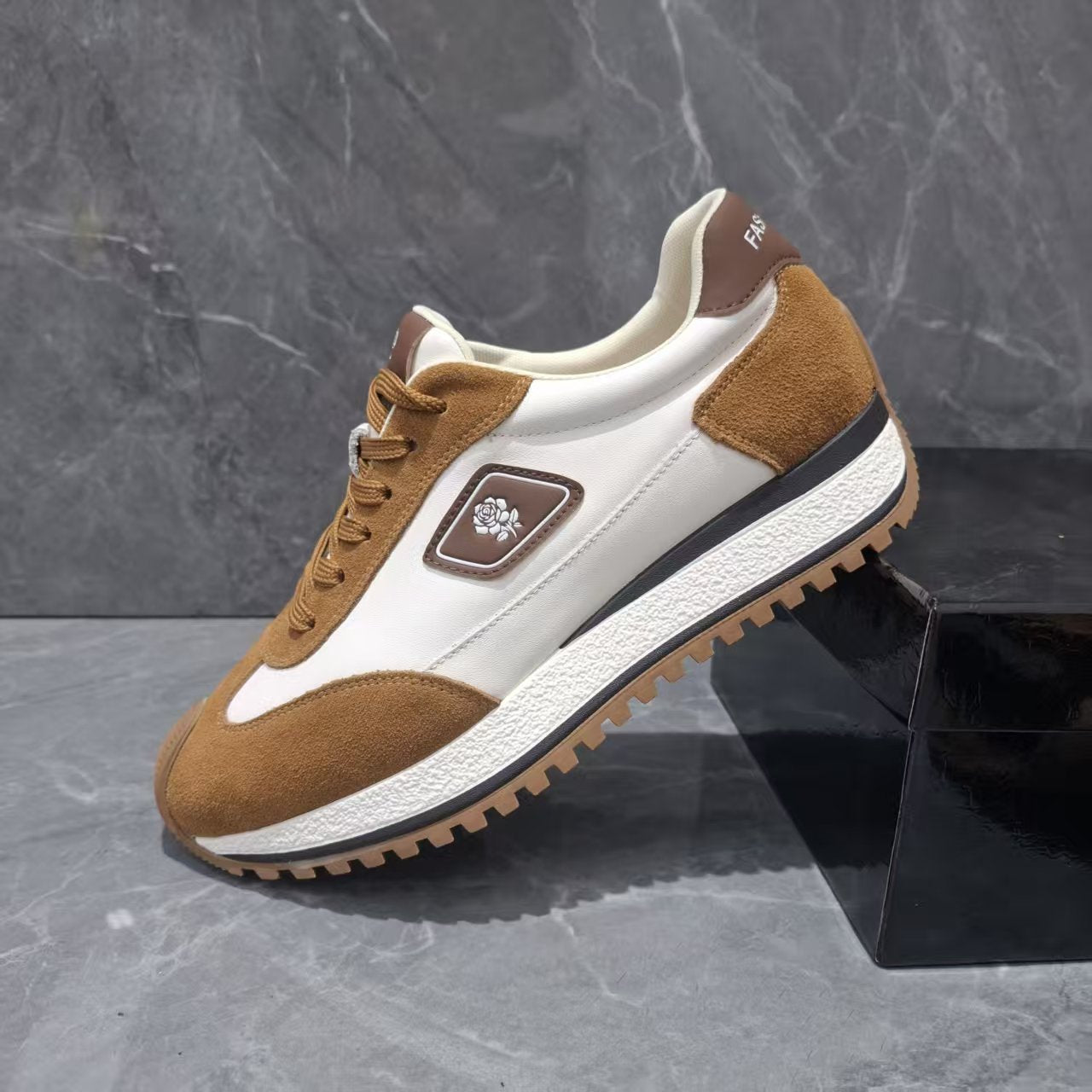 Men's Spring Fashion Genuine Breathable Versatile Trendy Men's Sports Shoes