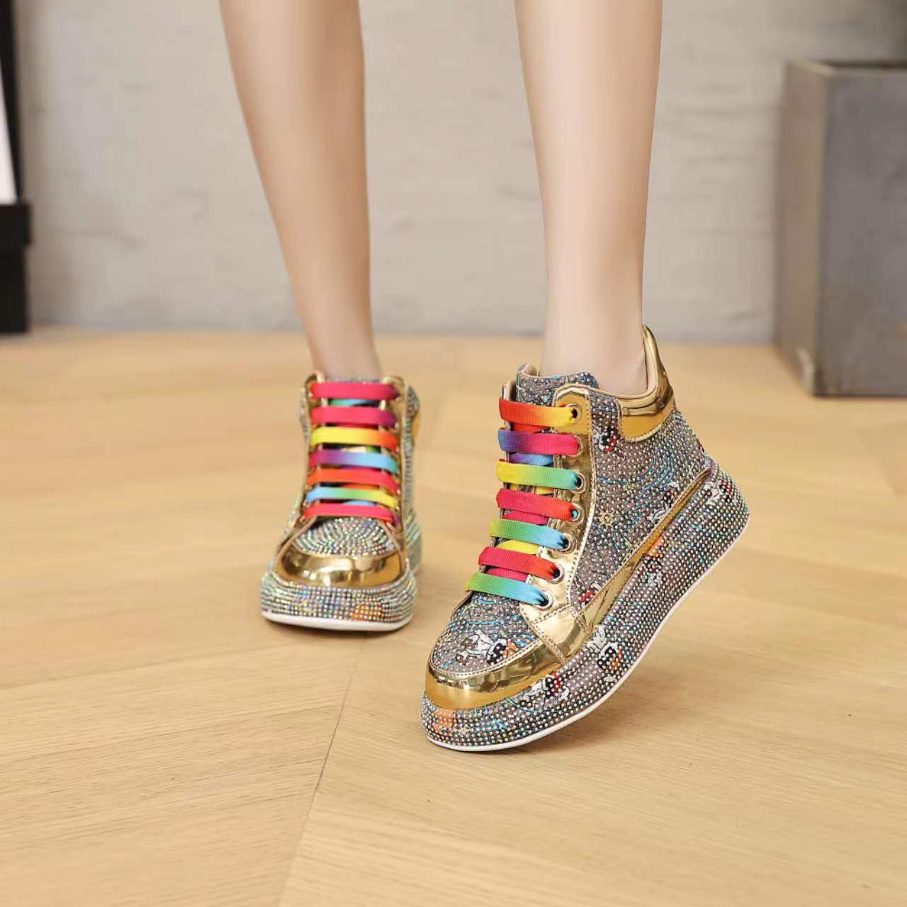 Women's Platform Bright Crystal Full Diamond Iti Fashionable Casual Shoes