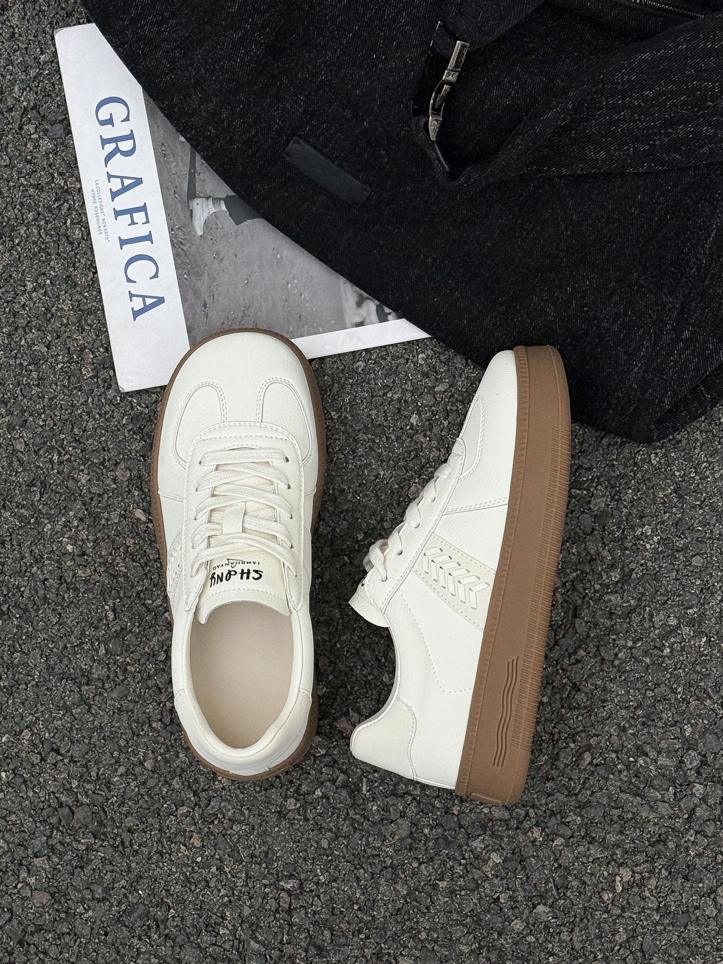 Women's Spring Round Toe Soft Bottom German Training Platform White Women's Casual Shoes