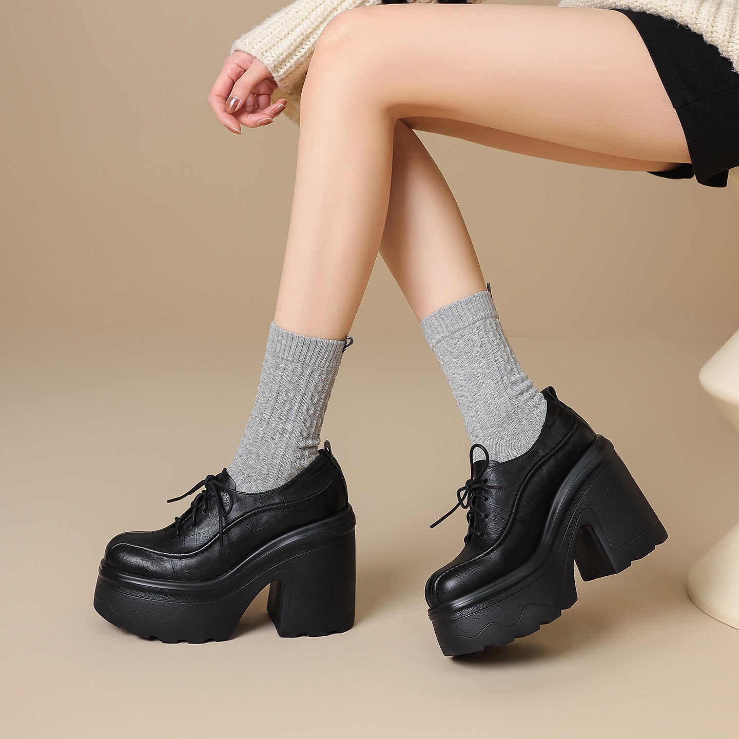 Women's Style Spring Round Toe Thick Bottom Cowhide Leather Shoes