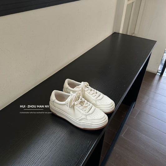 Women's Retro White Pleated Platform Height Increasing Soft Bottom Sneakers