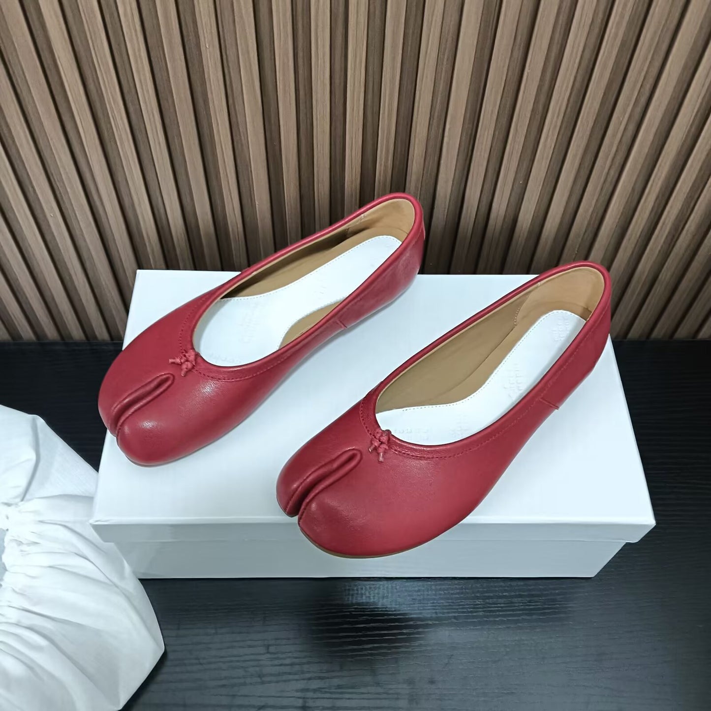 Women's Sheepskin Horseshoe Ballet Dancing Genuine Tabi Flat Women's Casual Shoes