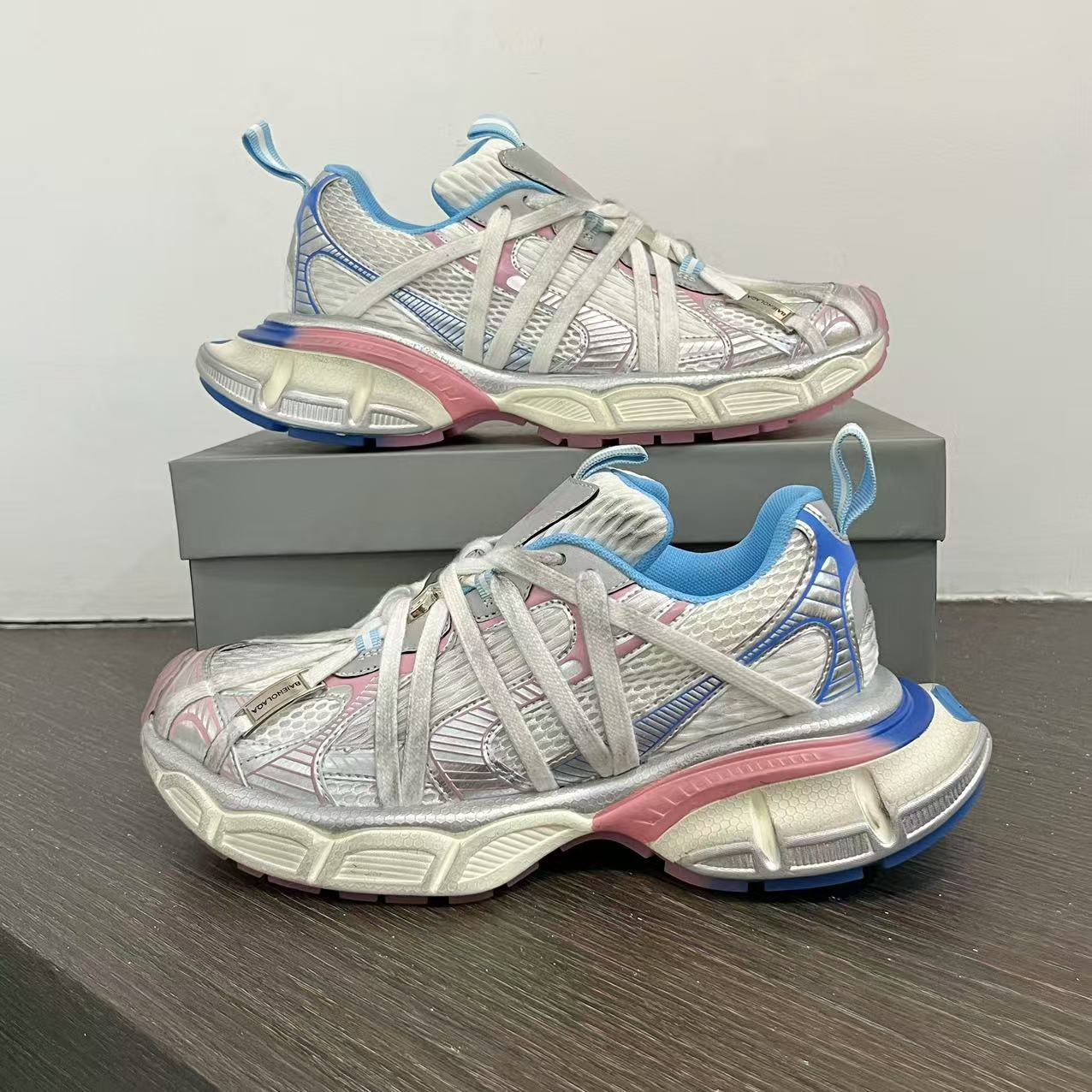 Women's Blue Contrast Color Mesh Jelly Thick Bottom Increased Lace Up Women's Sports Shoes