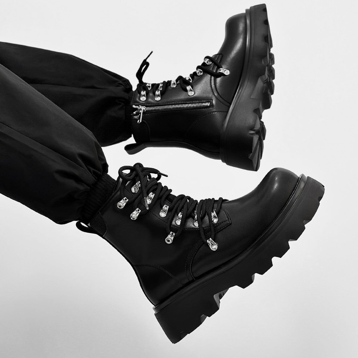 Men's Zipper Chelsea Martin Height Increase Device Boots