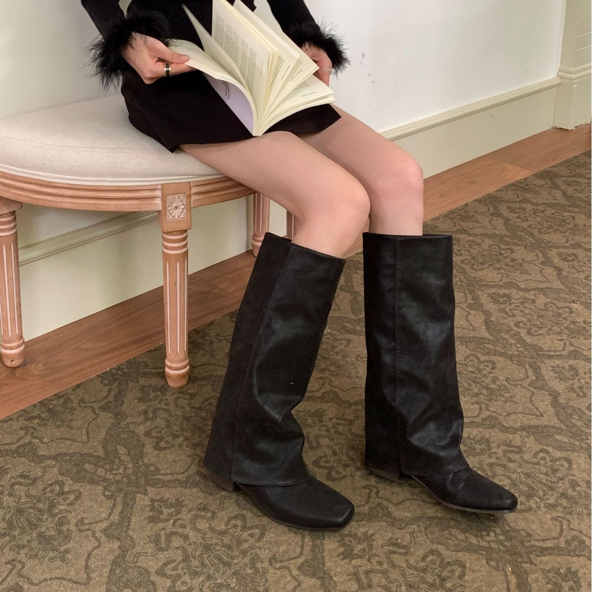 Retro Tall Knight Female Square Toe Pile Style Below The Boots