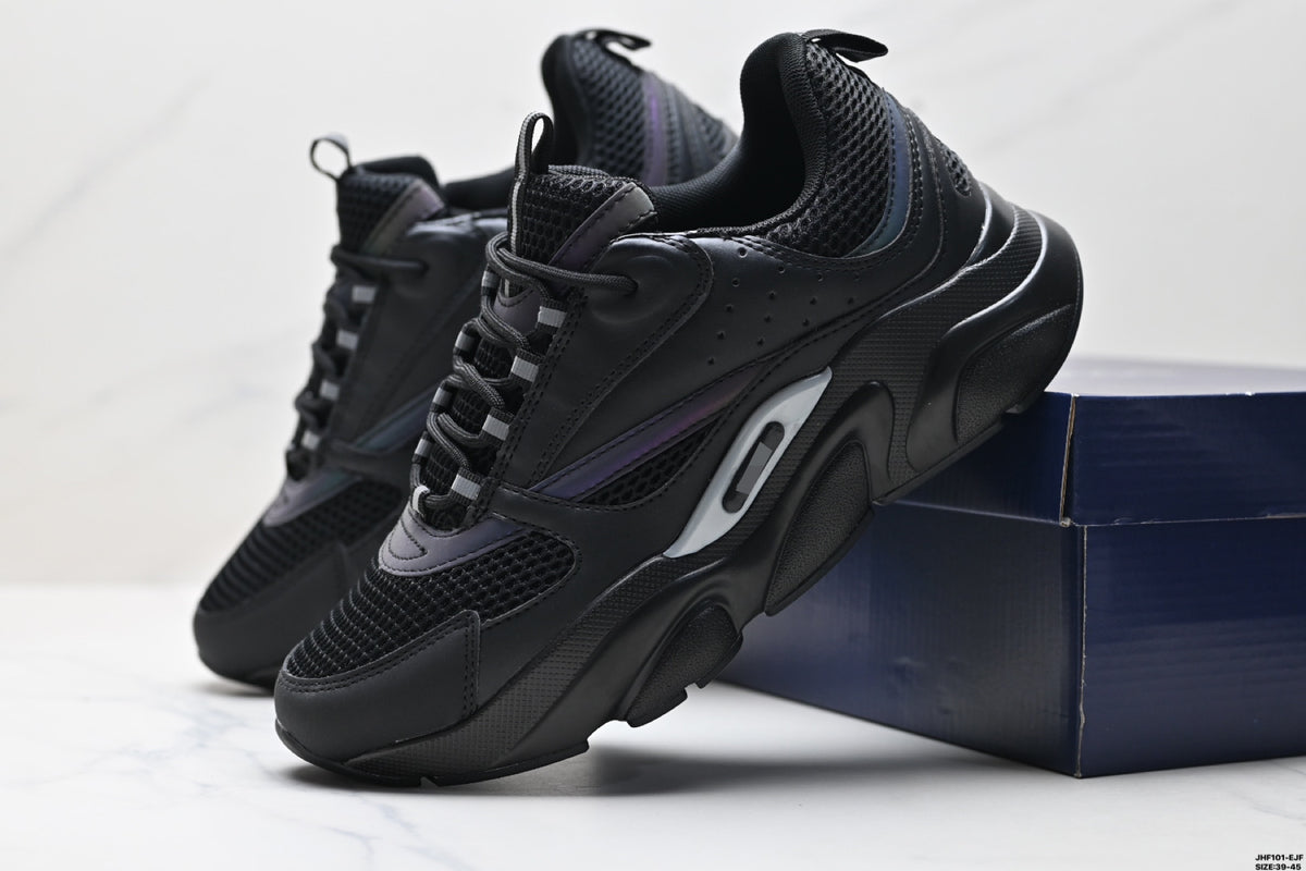 Men's Thick Sole Mesh Breathable Lightweight Elevator Wild Men's Sports Shoes