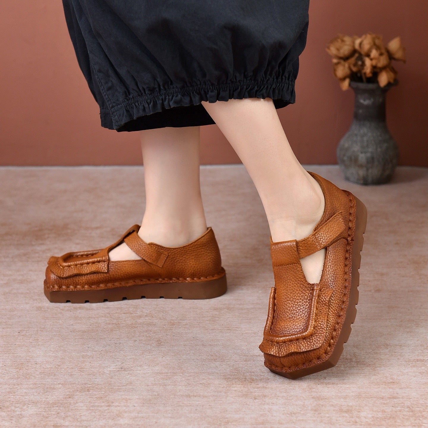 Women's Lolita Four Commuter Veet Pigskin Lining Brushed Women's Casual Shoes