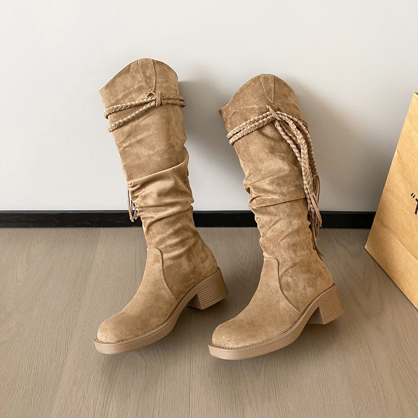 Women's Waste Soil Style Tassel Knight Thick Boots