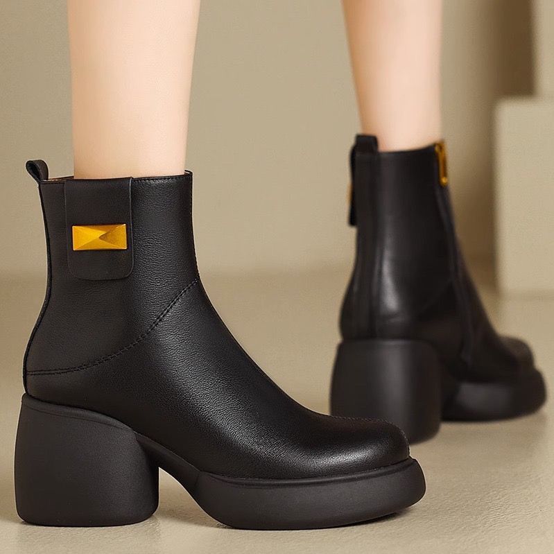 Women's Soft Chunky Platform Round Toe Smoke Pipe Retro Chelsea Women's Leather Boots