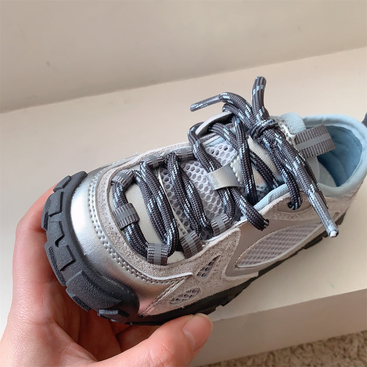 Children's Outdoor Hiking Mesh Breathable Single Spring Children's Sports Shoes