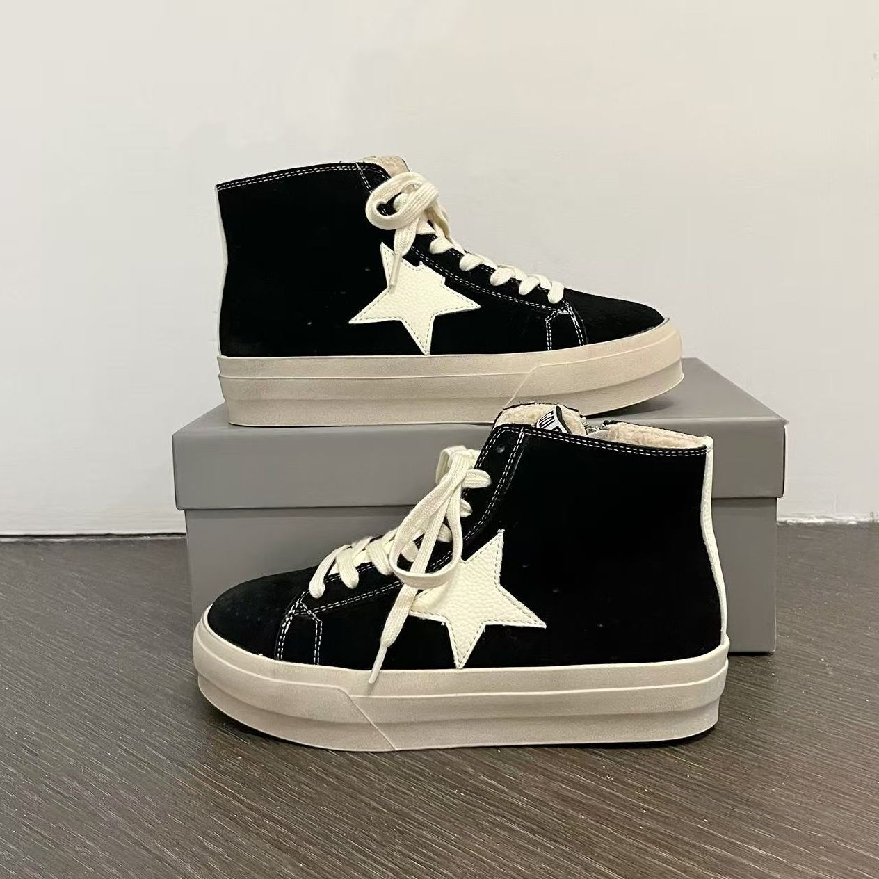 Women's With Fleece Lining Star Little Dirty Fashion Sneakers