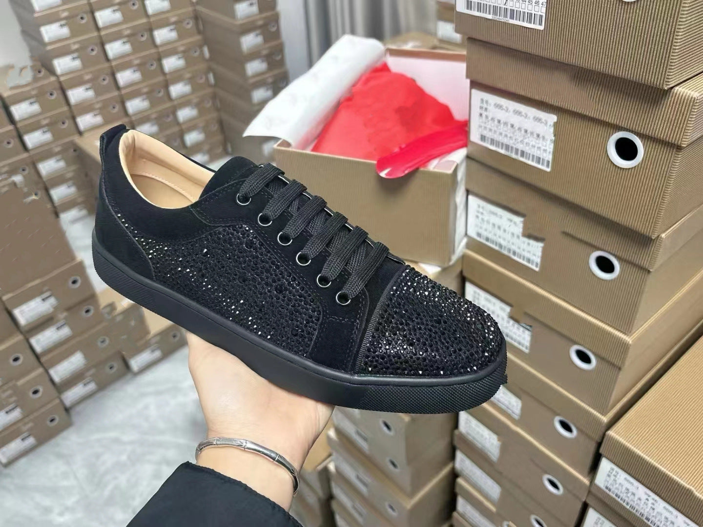 Men's Rivet Red Sole Trendy Flat Breathable Willow Ding Men's Board Shoes