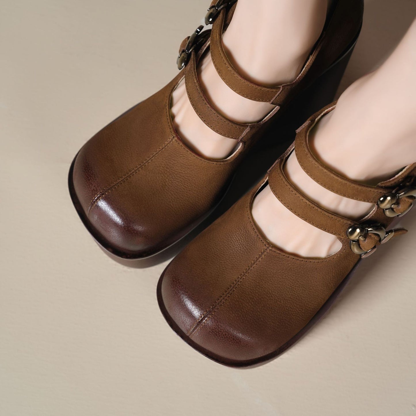 Women's Genuine Fashion Retro Platform High Pumps Women's Casual Shoes