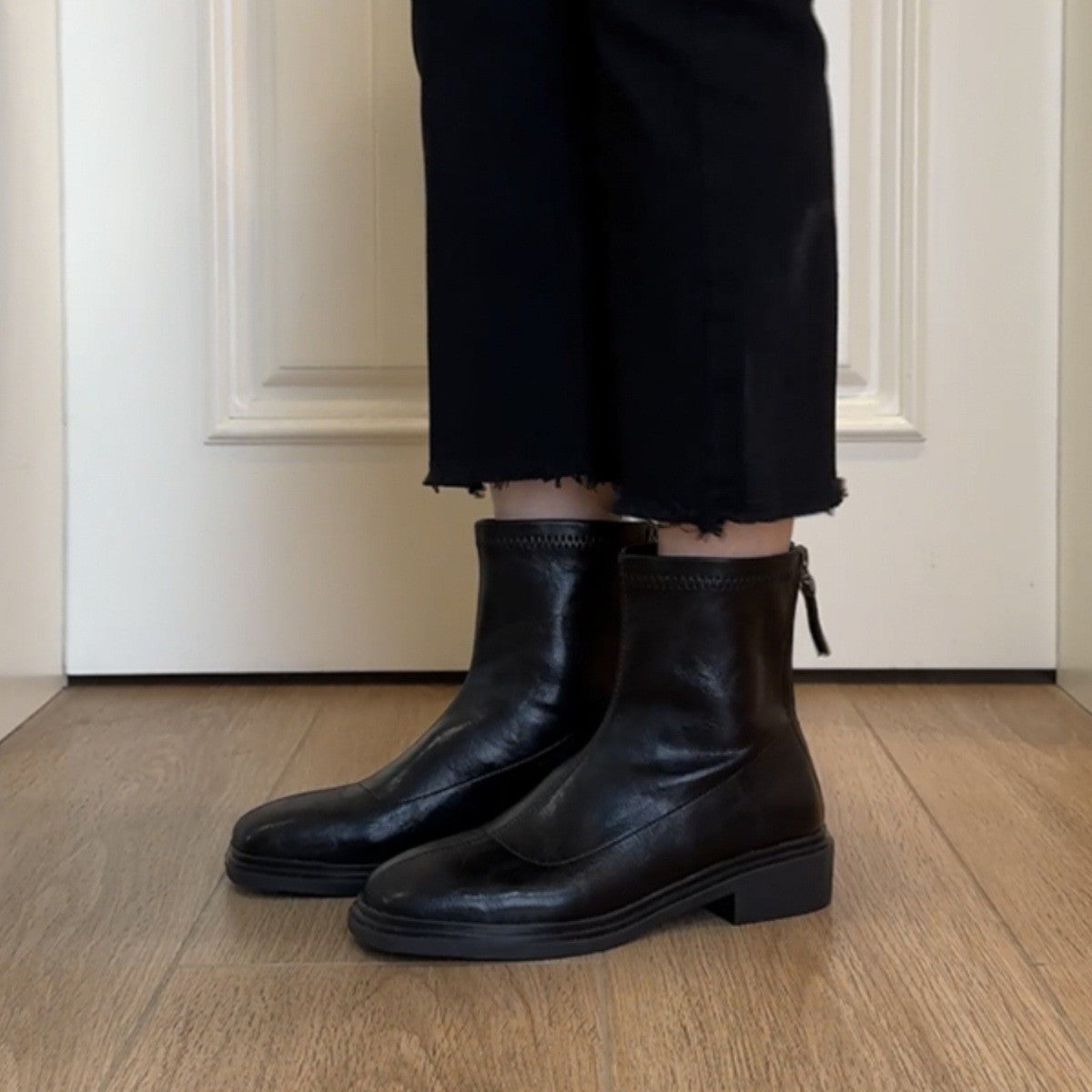 Women's Cowhide Version Genuine Chunky Booties Fleece-lined Black British Style Retro Boots