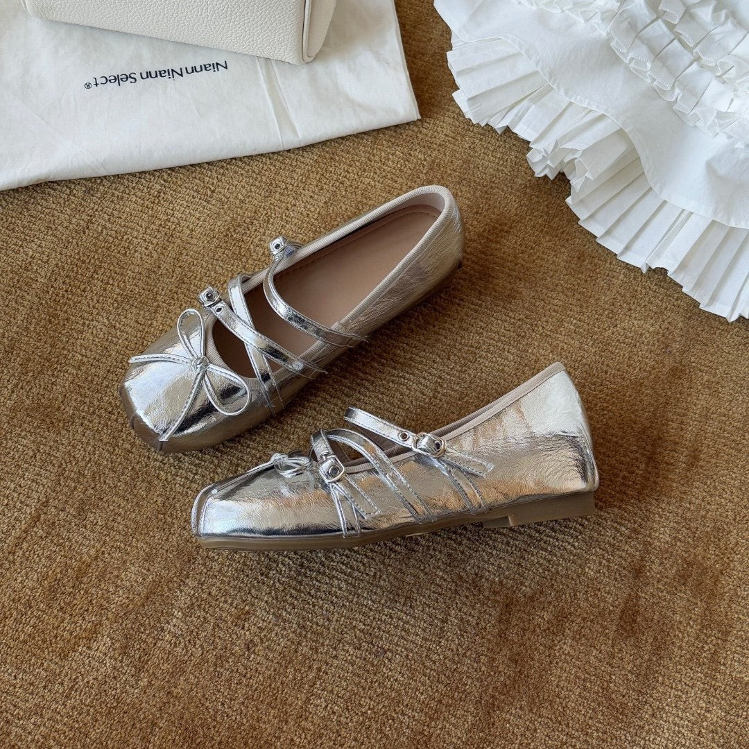 Version Mary Jane Sier Bow Pumps Slippers