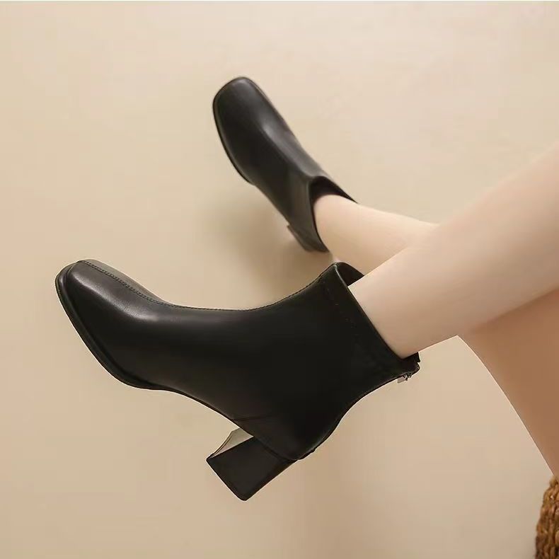 Women's Skinny Slimming Martin Square Toe Ankle Fleece-lined Small Fashionable White Women's Leather Boots