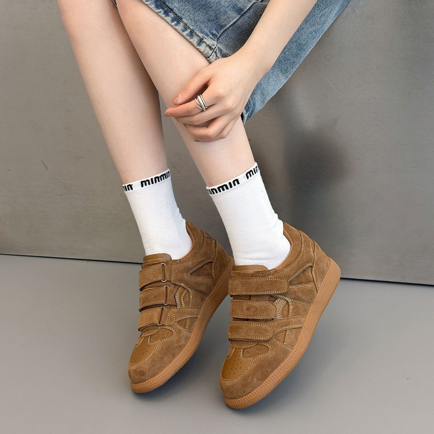 Women's Genuine Retro Height Increasing Insole German Training Spring Magic Stick Casual Shoes