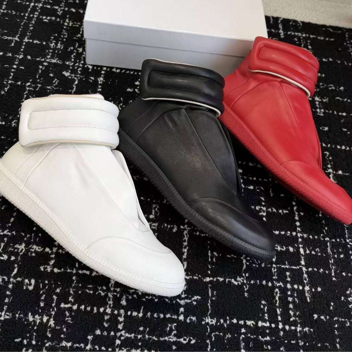 Women's & Men's Autumn Flat Magic Stick Fashionable German Leather Shoes