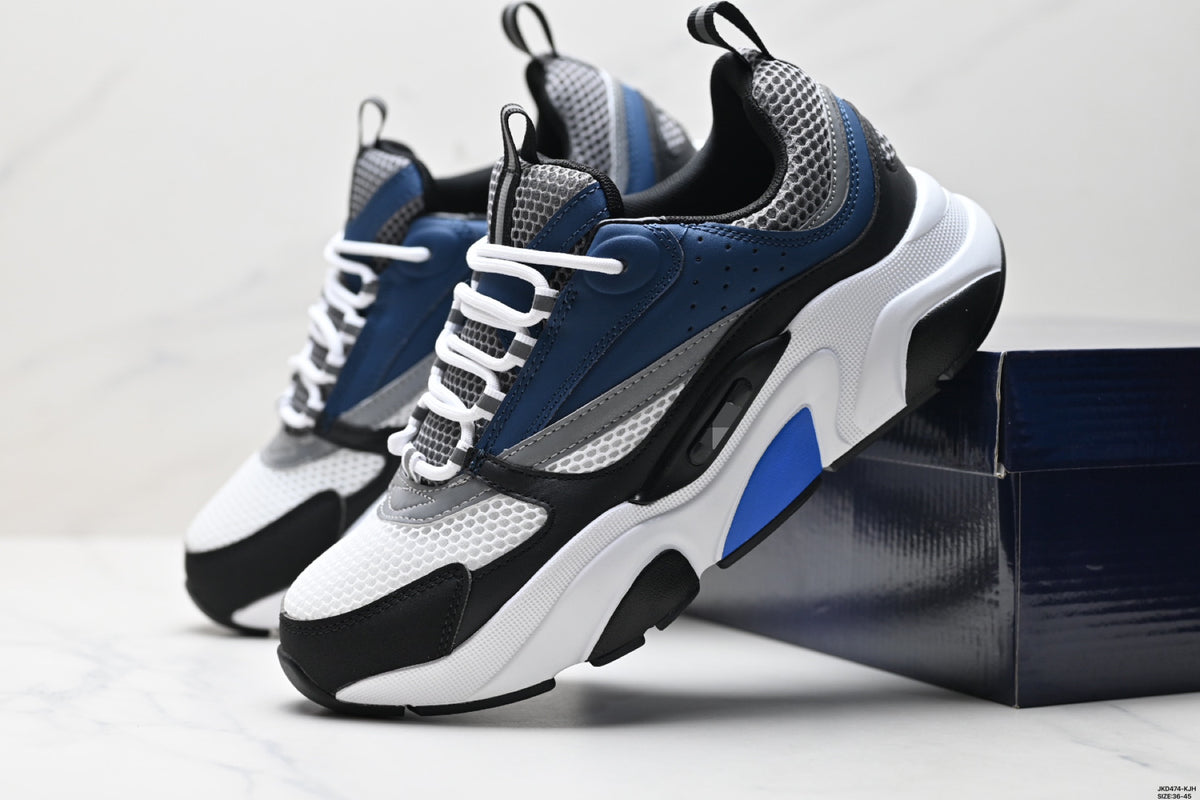 Men's Thick Sole Mesh Breathable Lightweight Elevator Wild Men's Sports Shoes
