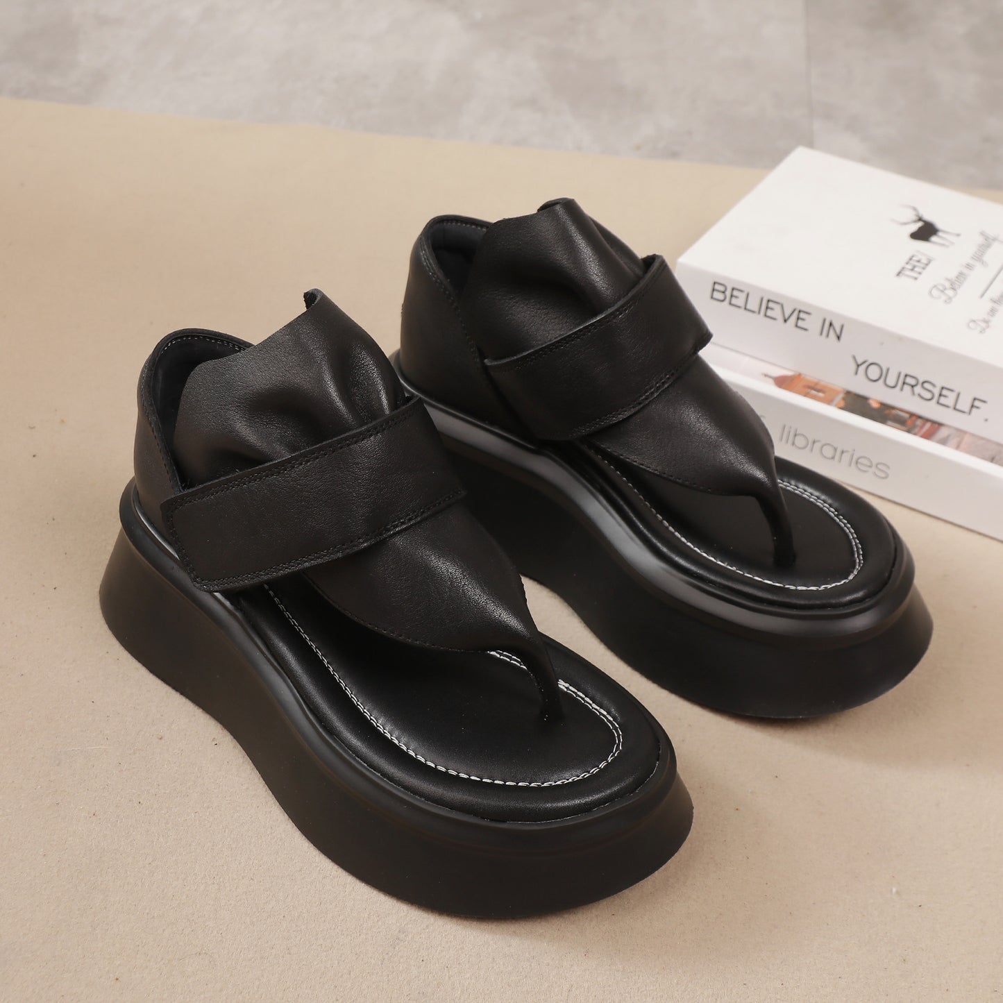 Women's Outdoor First Layer Cowhide Soft Bottom Sandals
