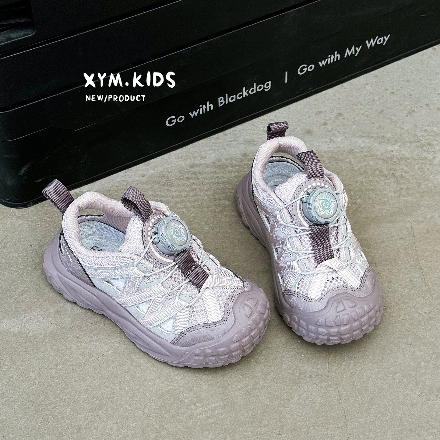 Summer Fashion Rotating Buckle Hollow Breathable Resin Sole Children's Sports Shoes
