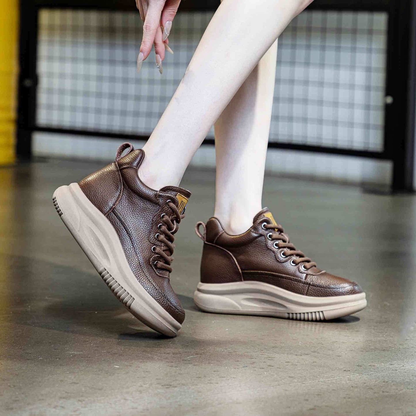 Women's Top Layer Cowhide Comfortable Platform Retro Sports Men's Shoes