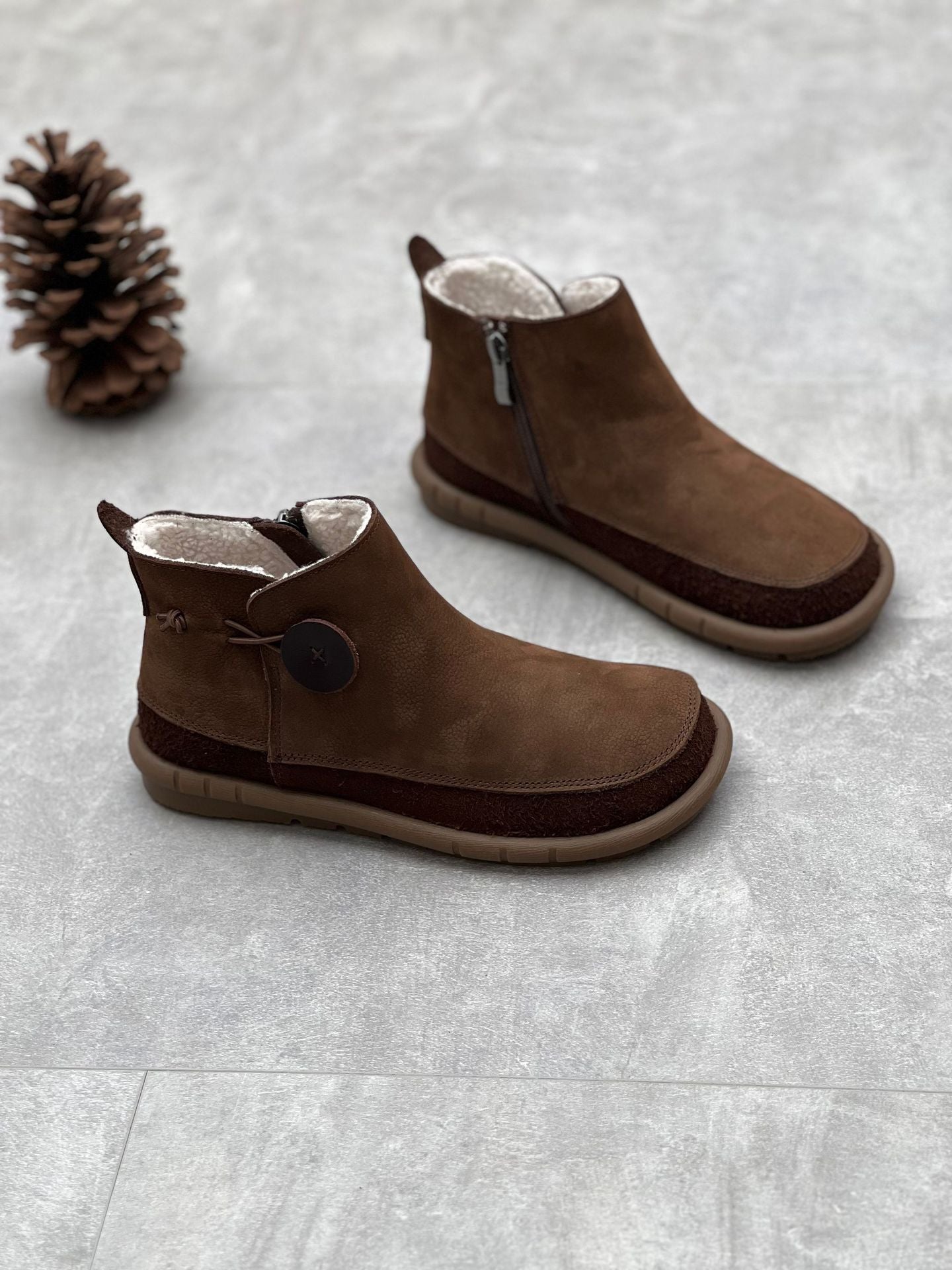 Women's Artistic Crafts Short Retro Mori Style Round Toe Flat Bottom Women's Leather Boots