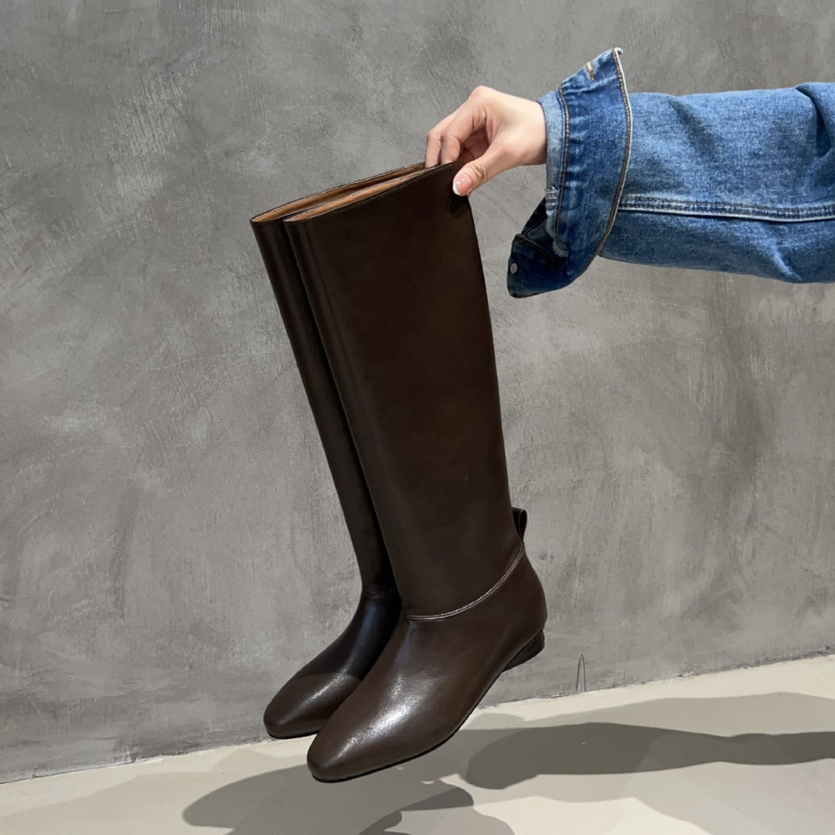 Korean Style Simple Flat Retro Pointed Boots