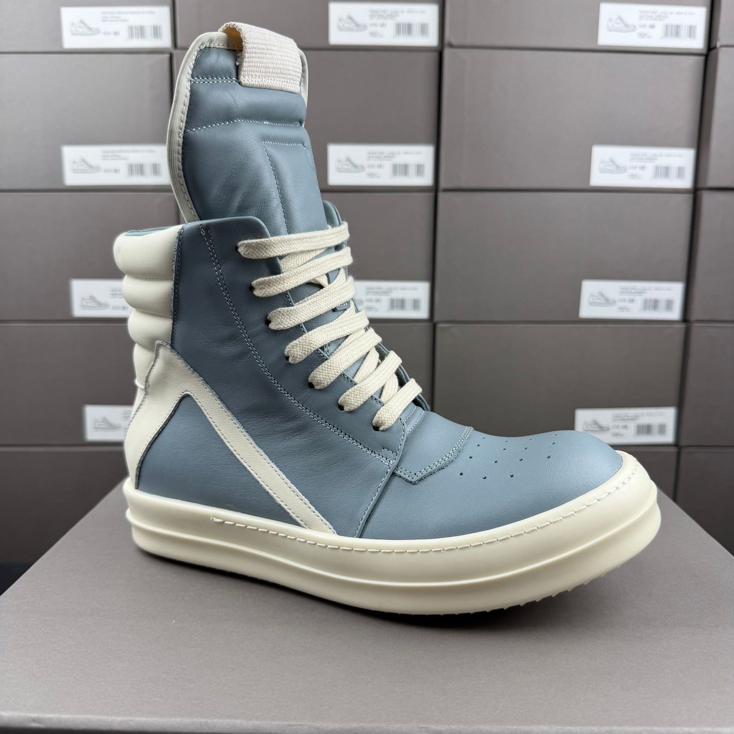 Women's & Men's Genuine Classic Inverted Triangle Men's Board Shoes