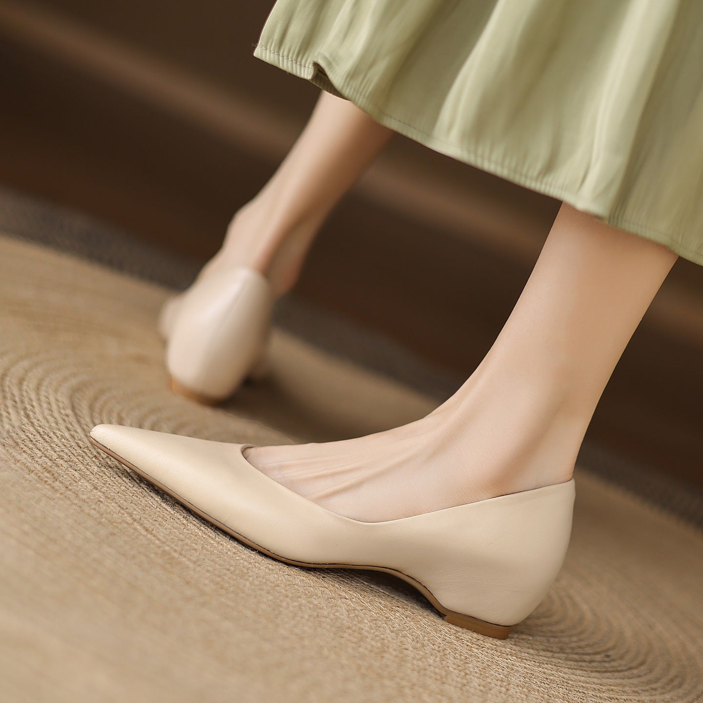 Women's Professional Commute Pointed Toe Pumps Sheep Split Cowhide Inner Height Leather Shoes