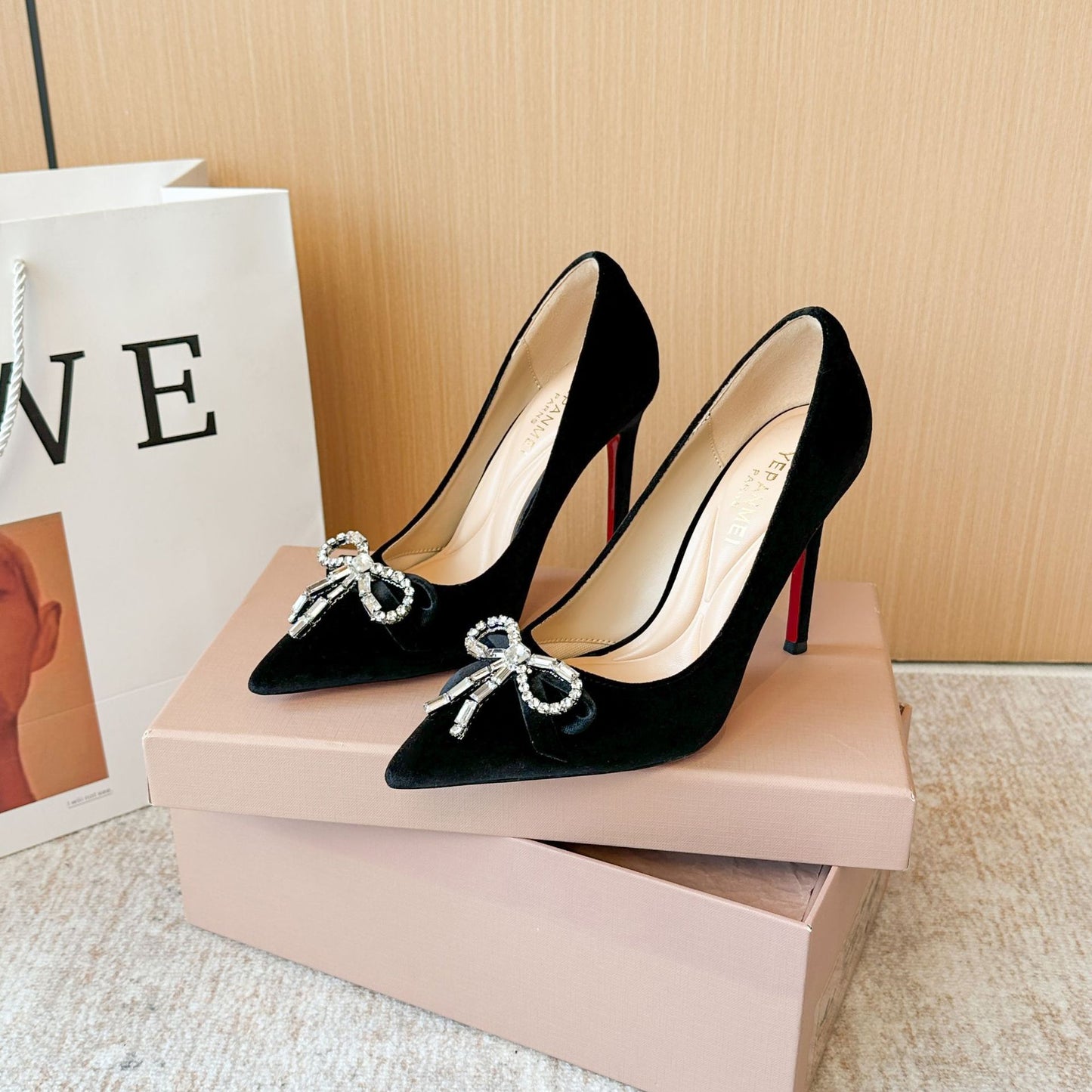 Women's Bow Pointed High Stiletto Temperament Wild Heels