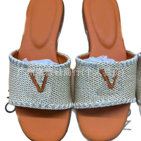 Unique Women's Embroidered With Correct Beach Slippers