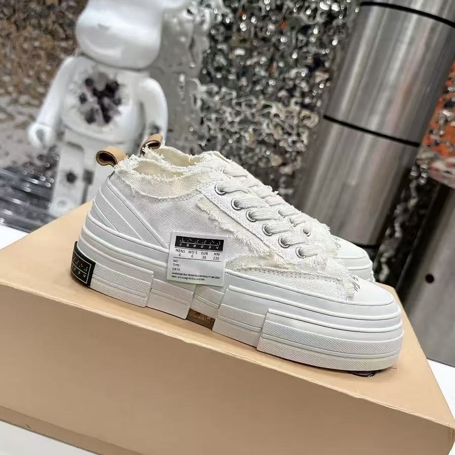 Beggar Vulcanized Hidden Platform Couple Real Canvas Shoes