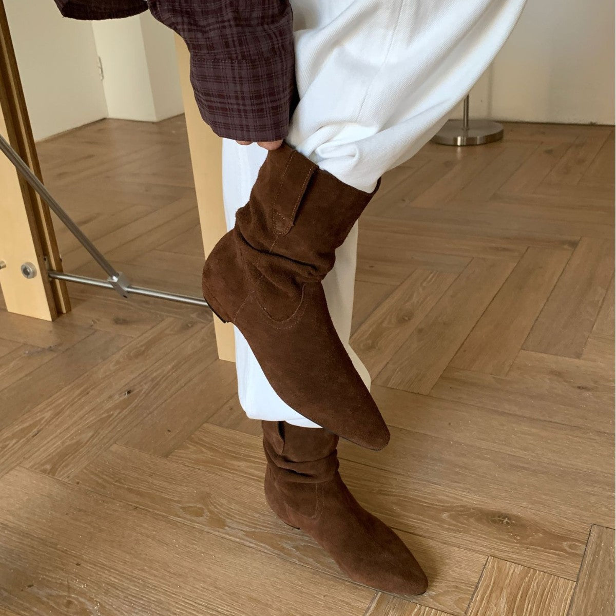 Women's Style Wide Circumference Chunky Middle Outer Heels
