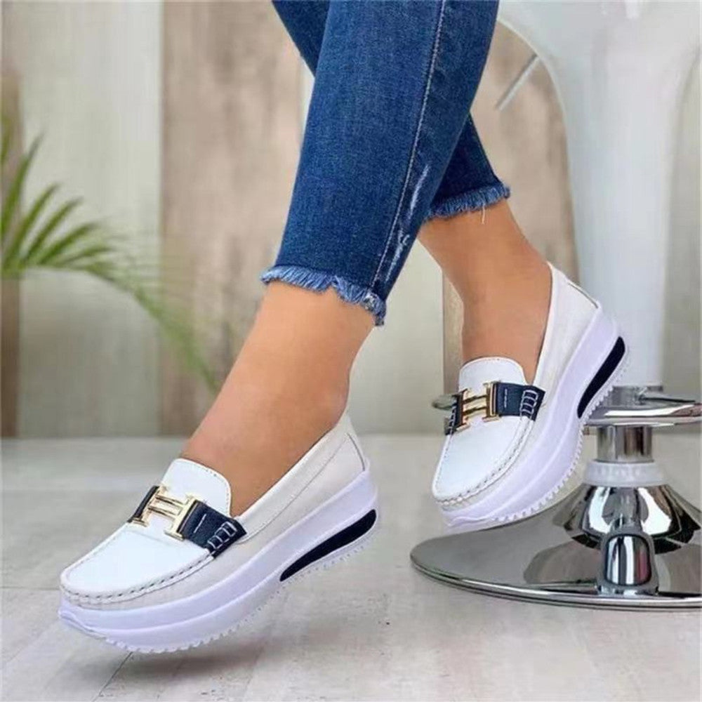 Women's Pumps Autumn Solid Color Round Toe Belt Buckle Casual Shoes