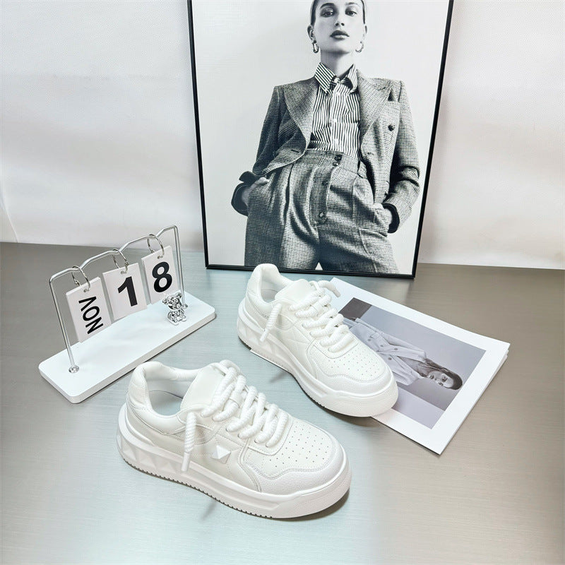 Women's Yellow Rivet Thick-soled White Cowhide Inner Women's Casual Shoes