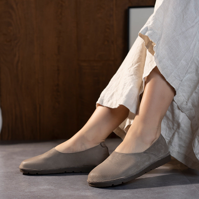 Women's & Men's Handmade Round Head Soft Bottom Surface Comfortable Flats Women's Casual Shoes