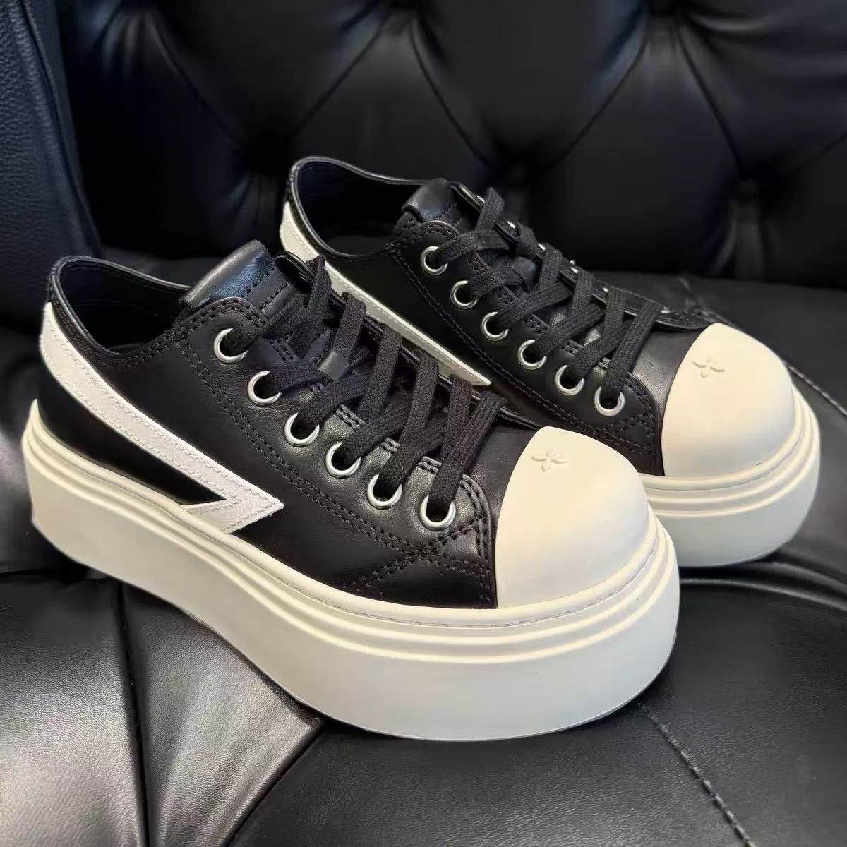 Cruciate Flower High Version Night Meteor Black White Contrast Sneakers