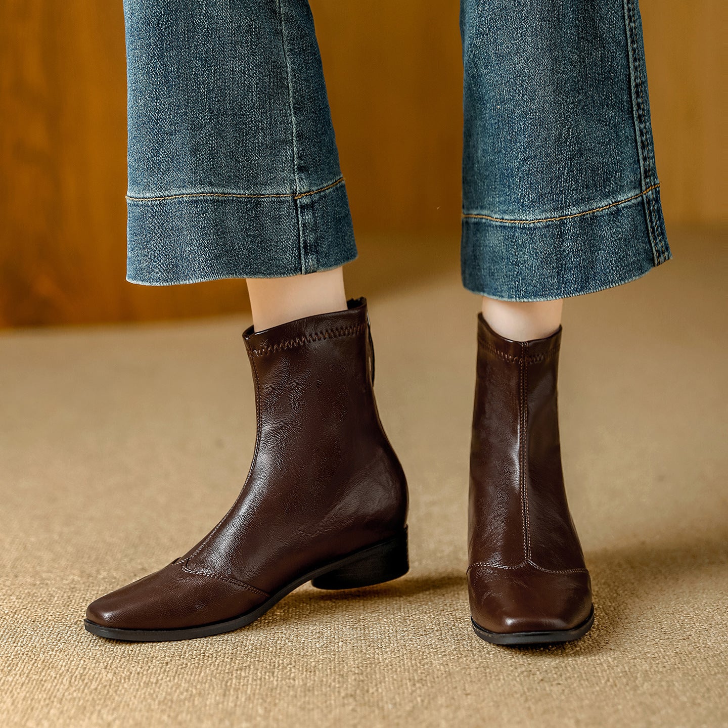 Square Toe Fashion Commuter Thick Comfortable Back Zipper Women's Leather Boots