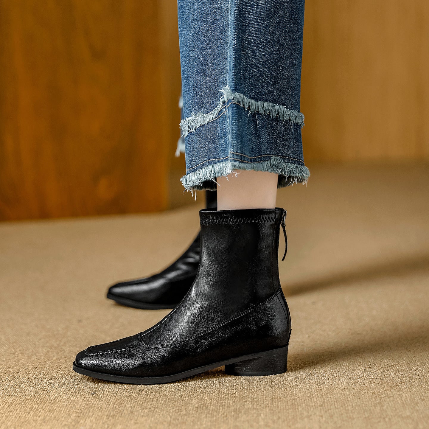Women's Simple Joker Martin Square Toe Temperament Stretch Heels