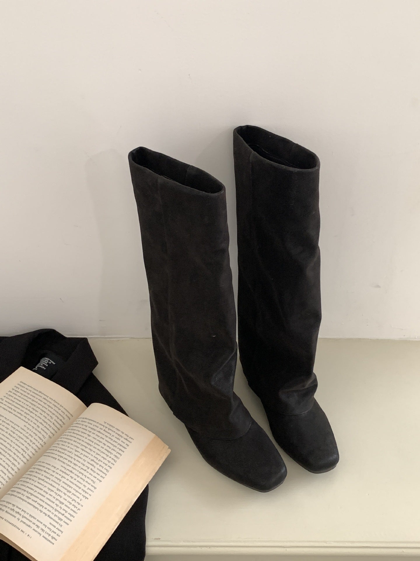 Retro Tall Knight Female Square Toe Pile Style Below The Boots
